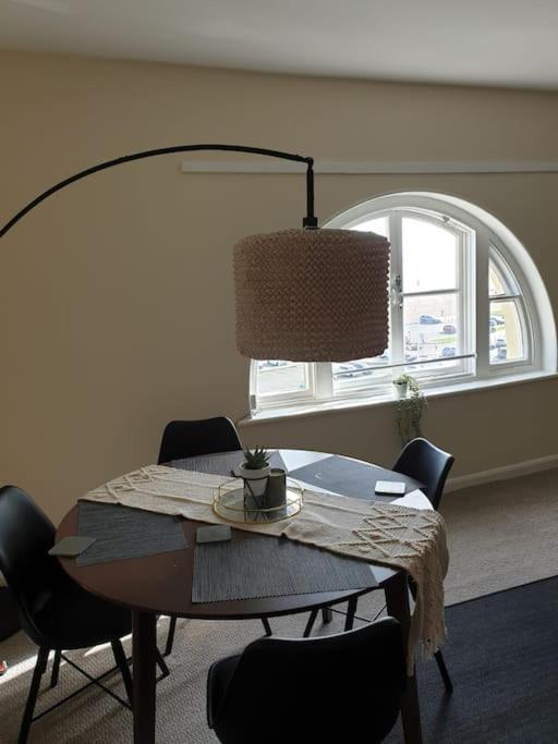 Two Bed Flat Sea View Old Town Hastingsアパートメント エクステリア 写真