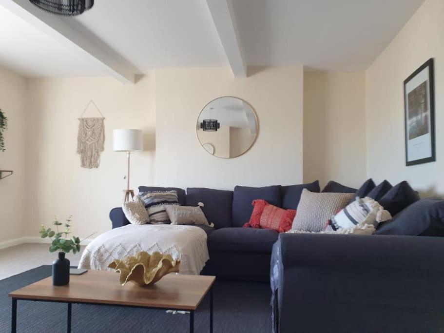 Two Bed Flat Sea View Old Town Hastingsアパートメント エクステリア 写真