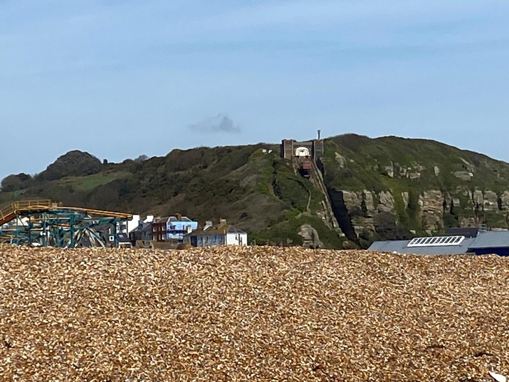 Two Bed Flat Sea View Old Town Hastingsアパートメント エクステリア 写真